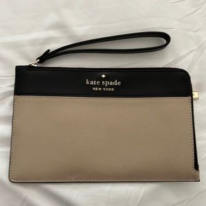 NWOT Kate Spade Slim Wristlet/Clutch